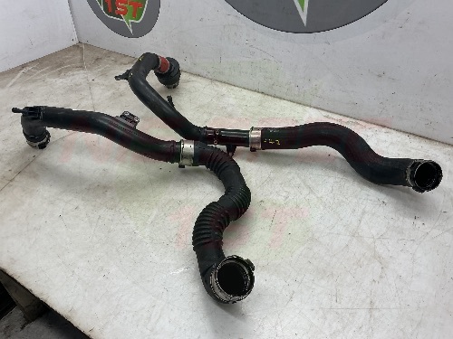 Infiniti  Q30 1.5D Intercooler Pipes 2016-2020