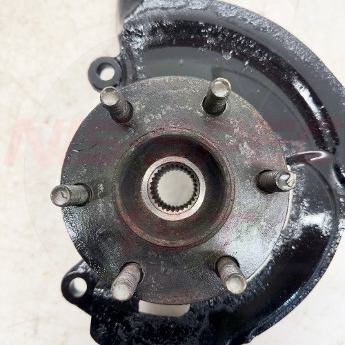 Nissan Navara NP300 Drivers Front Hub  2016-2022