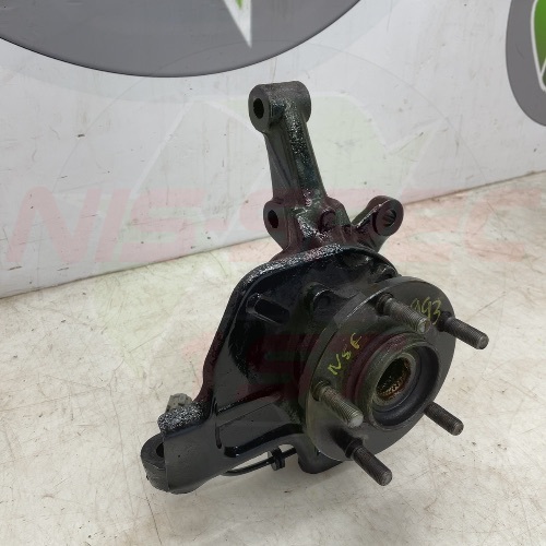 Nissan Elgrand NE51 Complete Hub / Knuckle Front  Passenger Left 2002-2010