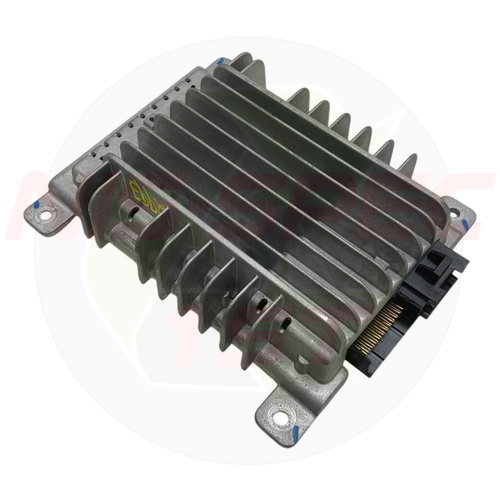 Nissan Elgrand E51 BOSE Stereo Amplifier 2002-2010