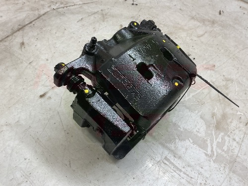 2018 Nissan X-trail T32 Driver Side Front Brake Caliper & Carrier 2014-2021