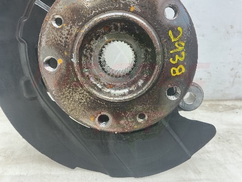 Nissan Qashqai J12 Drivers Side Front Hub 2021-2026