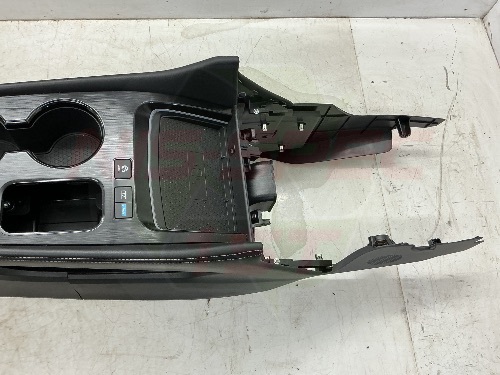 Nissan X-trail T33 E-4ORCE Centre Console 2021-2026