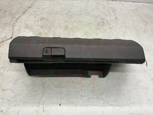 2006 Nissan Navara D40 2.5 Glovebox 2005-2010
