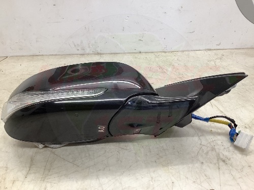 Infiniti QX30 /Q30 Driver Wing / Door Mirror 2016-2020