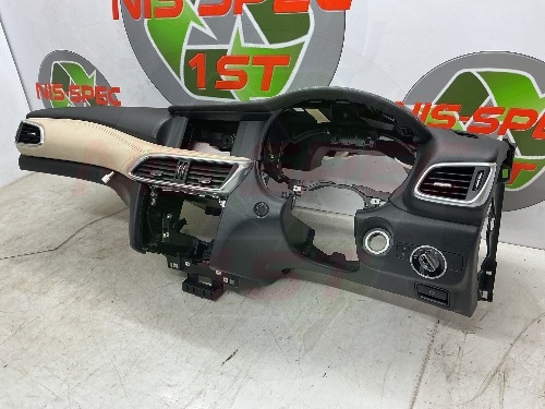 Infiniti QX30/ Q30 Cream lether Dash Board W Airbag 2016-2020