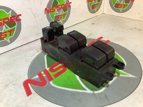 2004 Nissan Patrol Y61 Drivers Side Front Window Switch 1998-2005