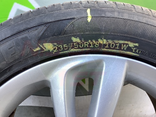 Infiniti Q30 premium 18 Inch Alloy Wheel 2019-2019